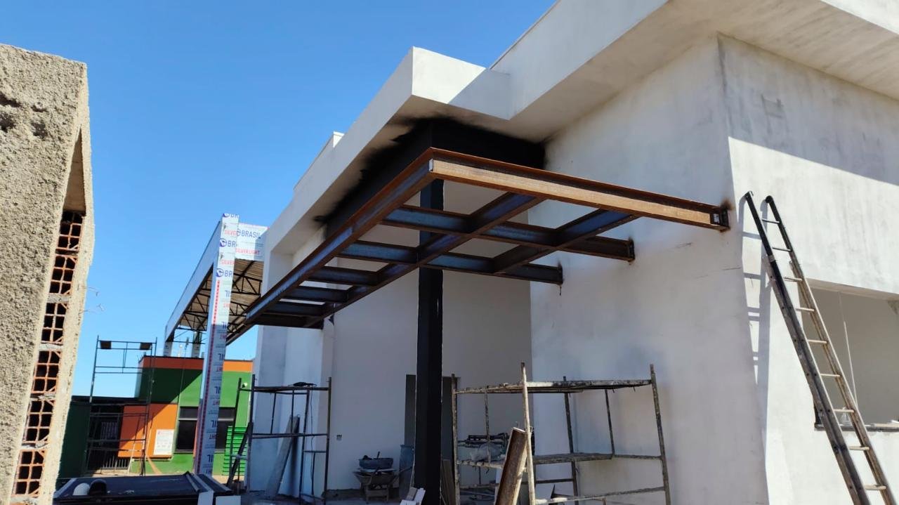 Construção civil com acompanhamento técnico especializado